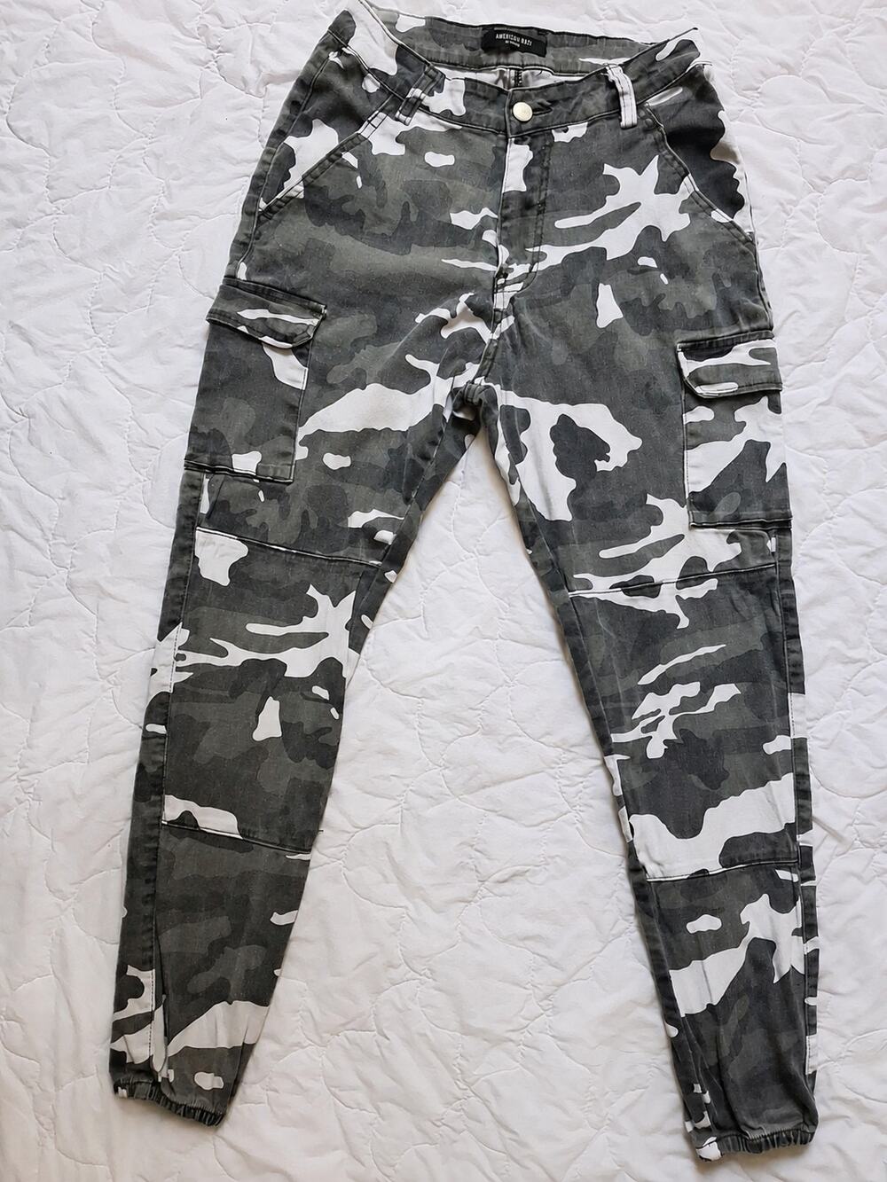 American Bazi Women’s M Gray Camo Cargo Jogger Pants Y2K Streetwear